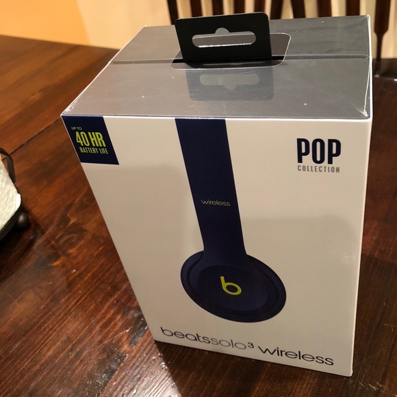 Beats Solo3 Wireless EXCLUSIVE POP COLLECTION - Picture 5 of 7